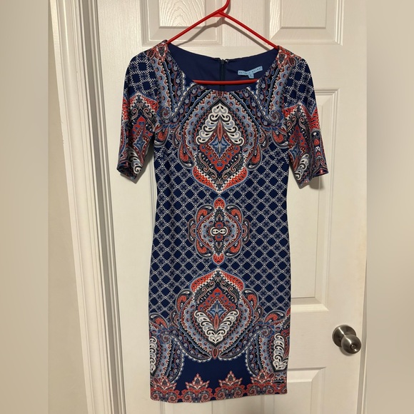 ANTONIO MELANI Dresses & Skirts - Antonio Melani size 0 dress paisley prints beautiful blues and pinks